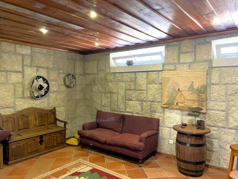 Propriedade de Luxo junto ao Rio Tâmega | Santo Isidoro – Marco de Canaveses