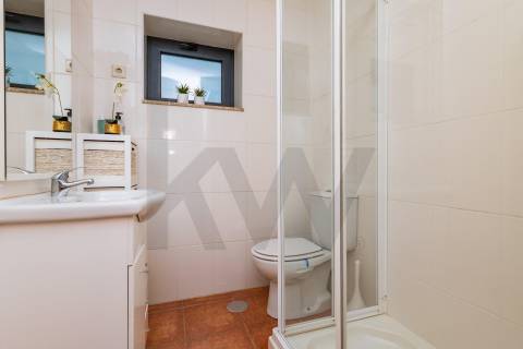 Moradia T4 independente em Pedralva