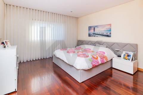 Moradia T4 independente em Pedralva