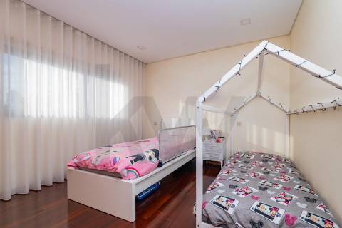 Moradia T4 independente em Pedralva