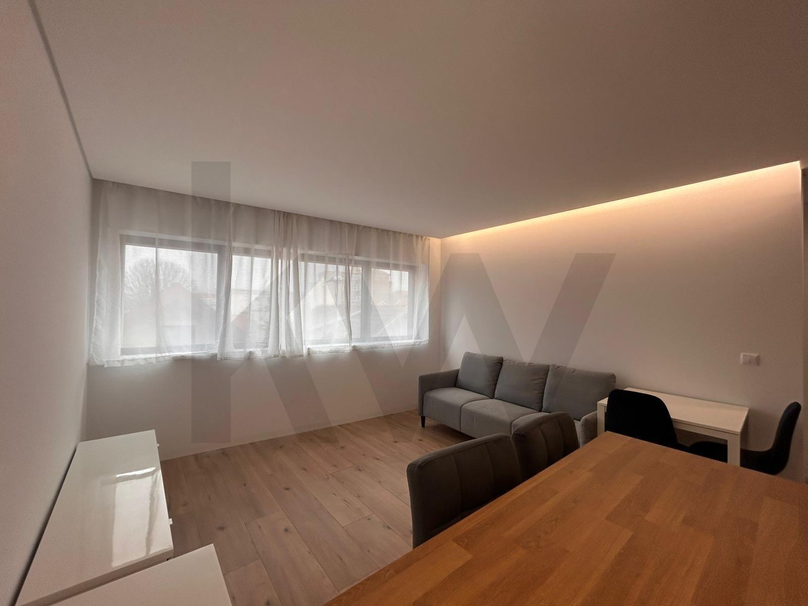 Arrendamento T1 - Arrendamento - Rua França Júnior  - Matosinhos Sul