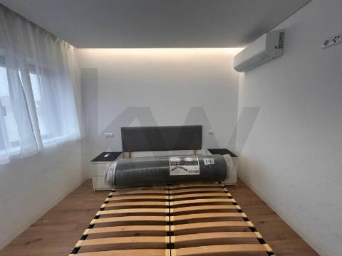 Arrendamento T1 - Arrendamento - Rua França Júnior  - Matosinhos Sul