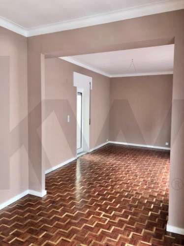 T2 no 2º piso com varandas em Tenente Valadim