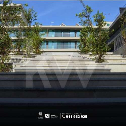 Recuado em Matosinhos Sul - Apartamento T2 de luxo como novo (último piso) em condomínio fechado.