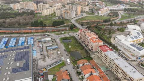 Oportunidade Única em Valongo: Terreno com Loteamento Aprovado para 36 Apartamentos