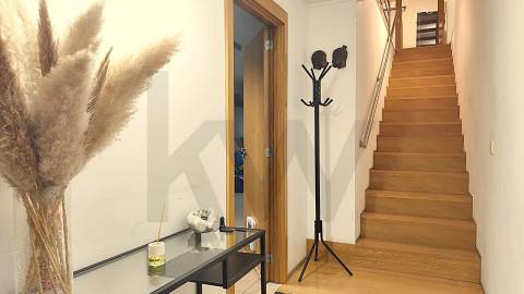 MORADIA T3 + 2 (Luz directa) - Folgosa