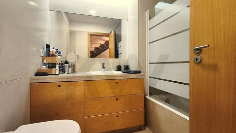 MORADIA T3 + 2 (Luz directa) - Folgosa