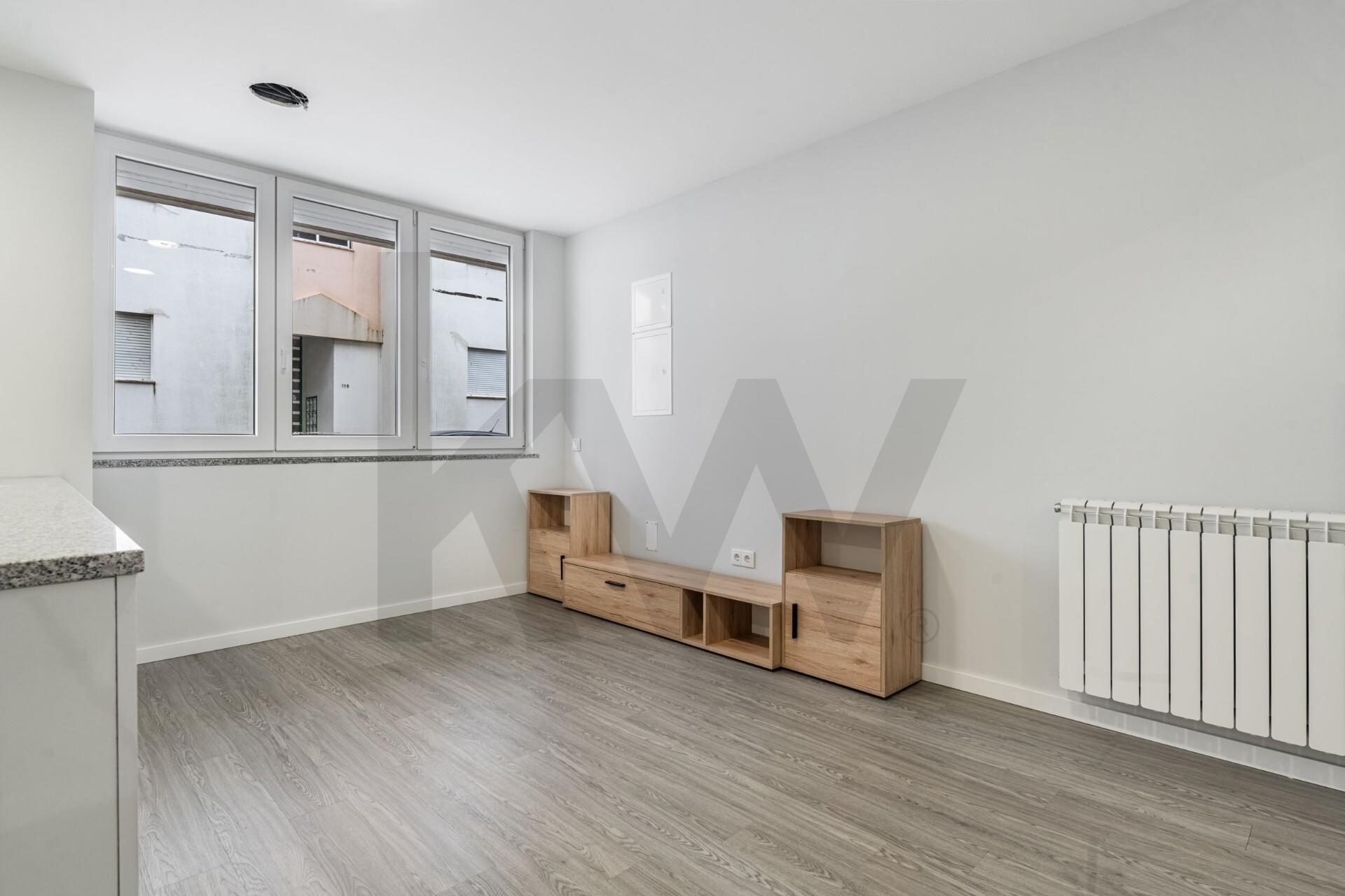 Apartamento T1 Segunda Linha Mar – Localização Premium, V.P.A