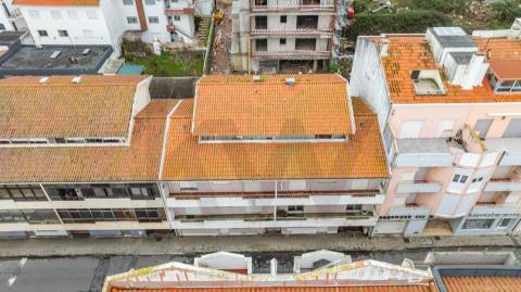Apartamento T1 Segunda Linha Mar – Localização Premium, V.P.A
