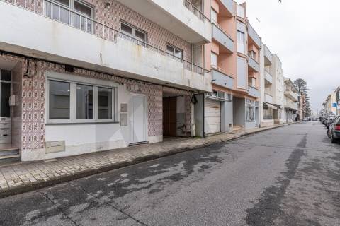 Apartamento T1 Segunda Linha Mar – Localização Premium, V.P.A