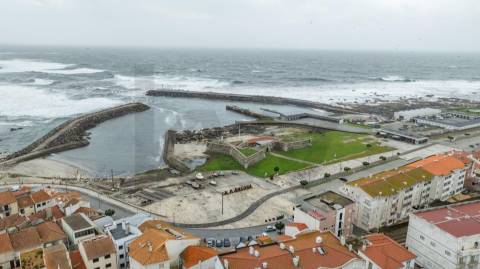 Apartamento T1 Segunda Linha Mar – Localização Premium, V.P.A