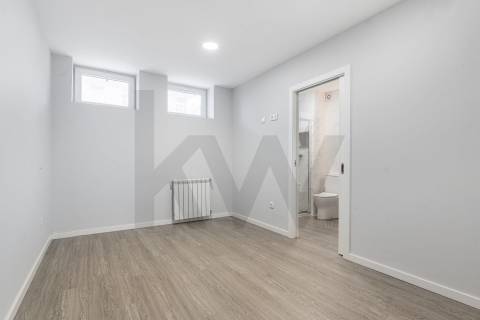 Apartamento T1 Segunda Linha Mar – Localização Premium, V.P.A