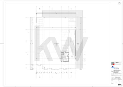 Armazém/ Garagem Totalmente Remodelado, como novo junto ao Aeroporto Lisboa