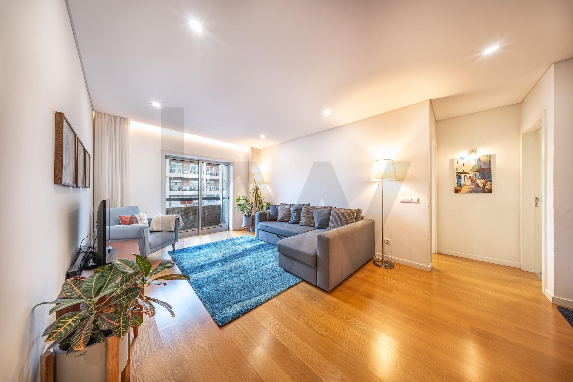 Apartamento T3 remodelado no centro de Braga