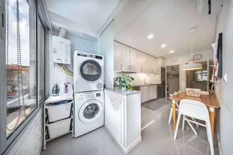 Apartamento T3 remodelado no centro de Braga