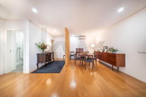 Apartamento T3 remodelado no centro de Braga