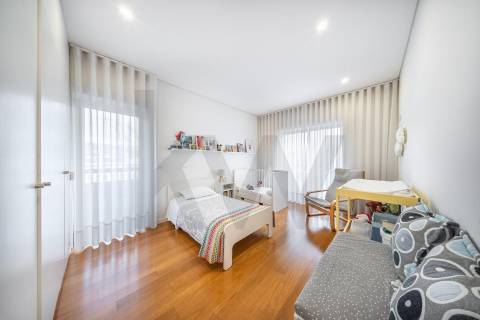 Apartamento T3 remodelado no centro de Braga
