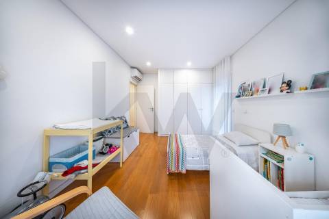 Apartamento T3 remodelado no centro de Braga