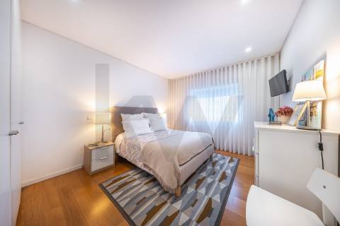 Apartamento T3 remodelado no centro de Braga