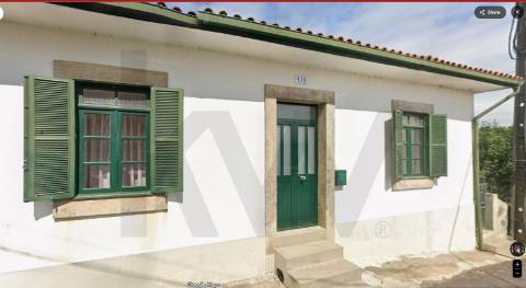 Moradia T4 - Usada + Terreno 19.176 m2 - S. Cruz do Bispo