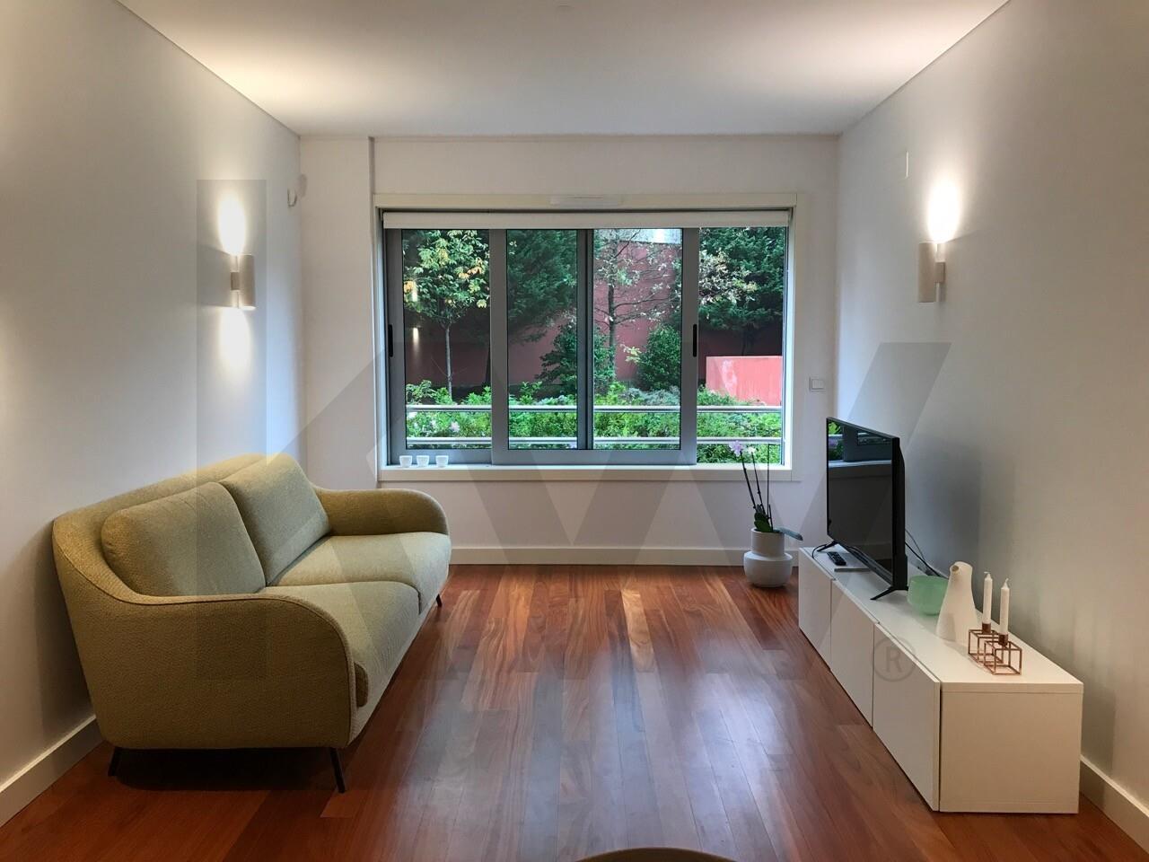 🌊 Apartamento T1 - Arrendamento em Cond. Fechado - Junto à Univ. Católica do Porto