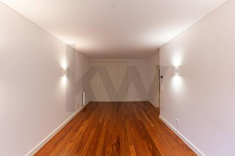 🌊 Apartamento T1 - Arrendamento em Cond. Fechado - Junto à Univ. Católica do Porto