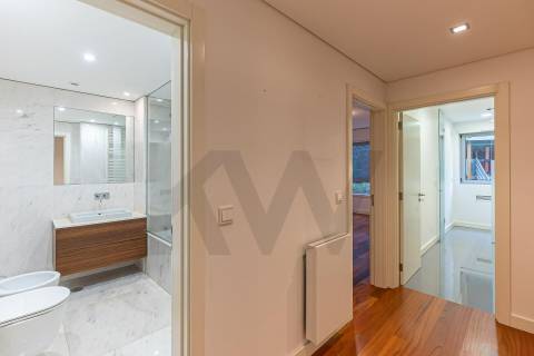 🌊 Apartamento T1 - Arrendamento em Cond. Fechado - Junto à Univ. Católica do Porto