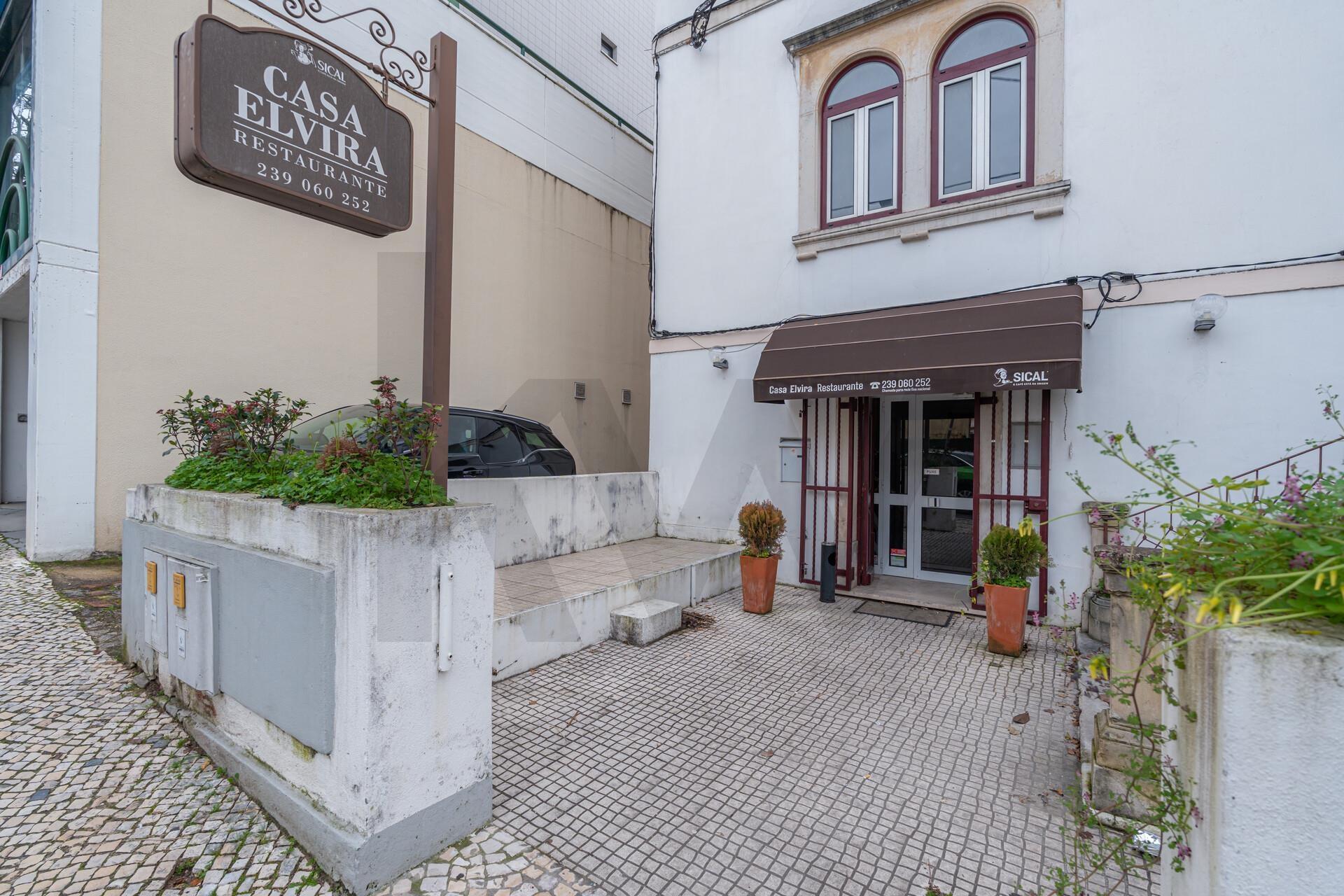 Restaurante no Centro de Coimbra perto de faculdades e Hospitais - Arrendado ate Fevereiro de 2027