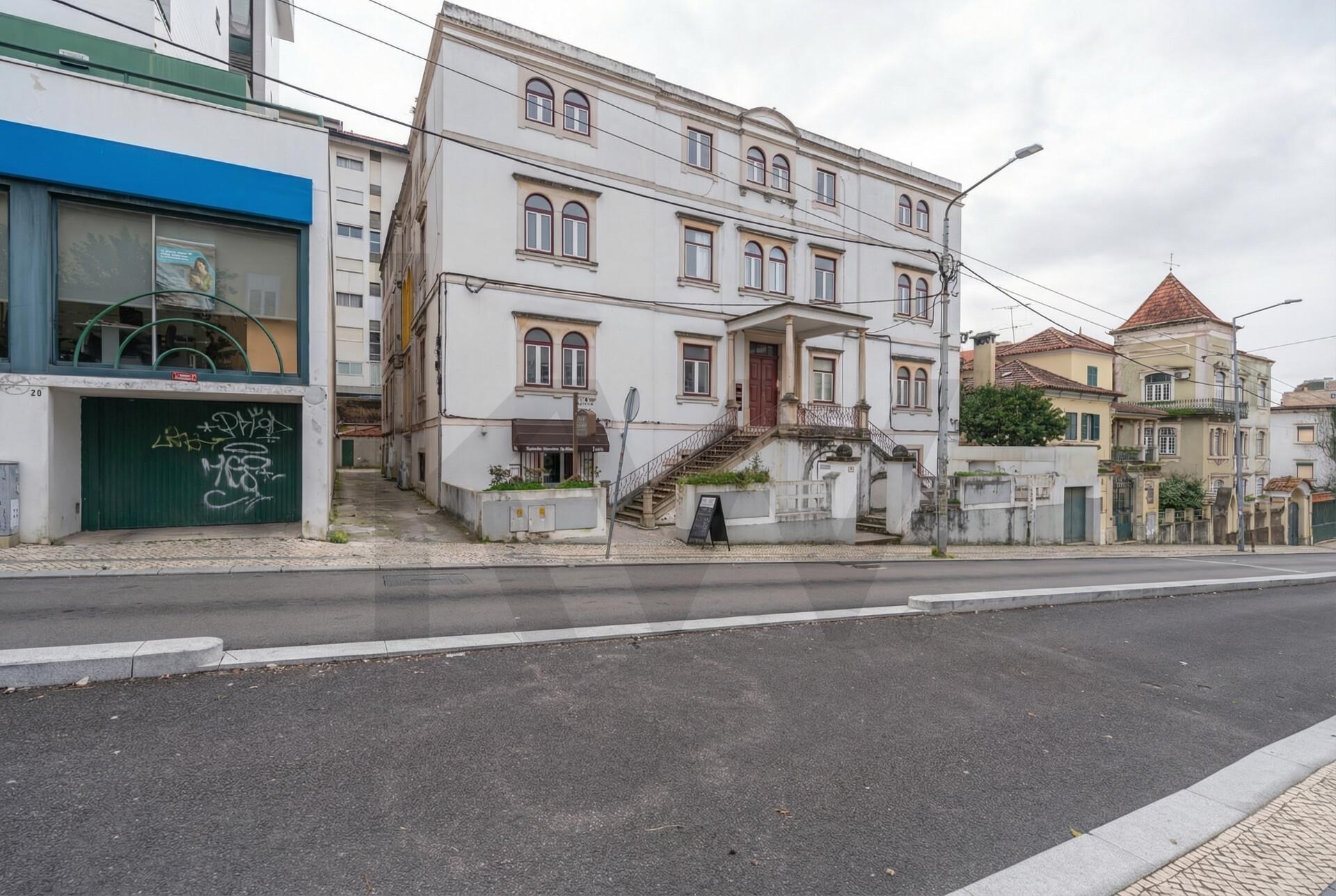 Restaurante no Centro de Coimbra perto de faculdades e Hospitais - Arrendado ate Fevereiro de 2027