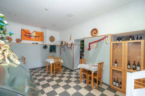 Restaurante no Centro de Coimbra perto de faculdades e Hospitais - Arrendado ate Fevereiro de 2027