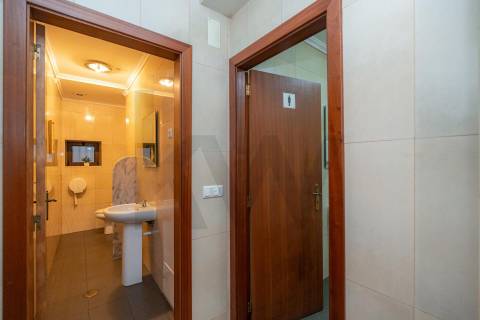 Restaurante no Centro de Coimbra perto de faculdades e Hospitais - Arrendado ate Fevereiro de 2027