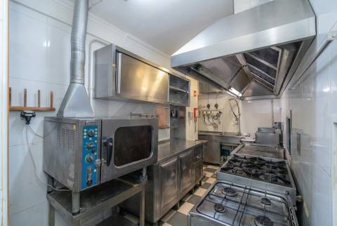 Restaurante no Centro de Coimbra perto de faculdades e Hospitais - Arrendado ate Fevereiro de 2027