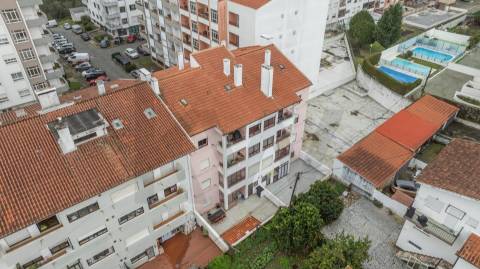 Apartamento T3 (Rés do Chão) com terraço privativo - Meadela, Viana do Castelo