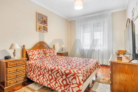 Apartamento T3 (Rés do Chão) com terraço privativo - Meadela, Viana do Castelo