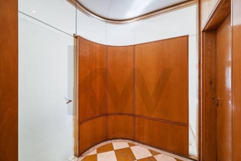 Apartamento T2 com varanda e vista rio