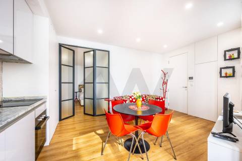 Apartamento T1 para Arrendamento no Centro do Porto - Cais das Pedras