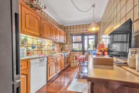 Fantástico T3 com terraço e jardim em Ramalde – Porto