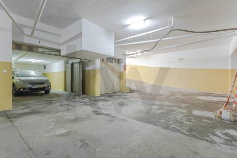 Fantástico T3 com terraço e jardim em Ramalde – Porto