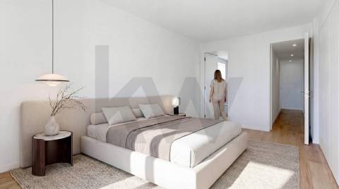 Apartamento T3 renovado com vista Rio no Restelo, Lisboa