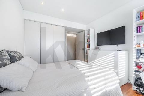 T3 de Excelência | Praça Velasquez e Av. dos Combatentes | Terraço 100 m²