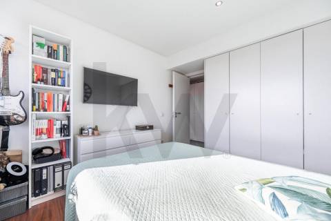 T3 de Excelência | Praça Velasquez e Av. dos Combatentes | Terraço 100 m²