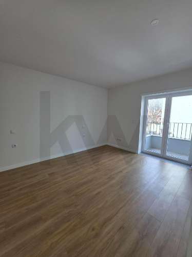 T1 NOVO PARA ARRENDAMENTO -  RUA 9 ABRIL , PARANHOS, PORTO