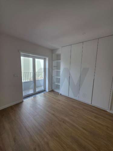 T1 NOVO PARA ARRENDAMENTO -  RUA 9 ABRIL , PARANHOS, PORTO