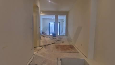 Apartamento T2+1 renovado com terraço no Bonfim, Porto