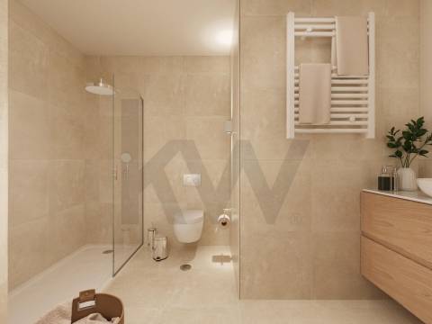 Apartamento T2+1 renovado com terraço no Bonfim, Porto