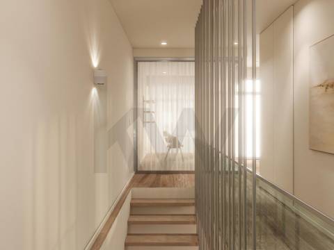 Apartamento T2+1 renovado com terraço no Bonfim, Porto