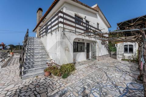 Moradia T6 com varanda e terraço, vista mar em Vila Praia de Âncora