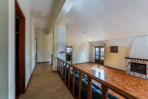 Moradia T6 com varanda e terraço, vista mar em Vila Praia de Âncora