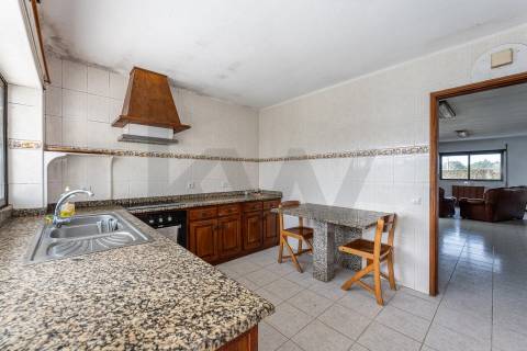 Moradia T6 com varanda e terraço, vista mar em Vila Praia de Âncora