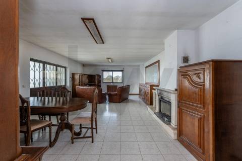 Moradia T6 com varanda e terraço, vista mar em Vila Praia de Âncora